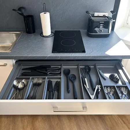 Modernisierte Ruheoase Mit Parkplatz